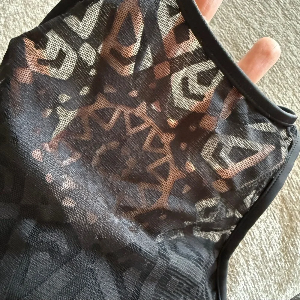 Xhilaration Black Patterned Sports Bra | Bikini Top